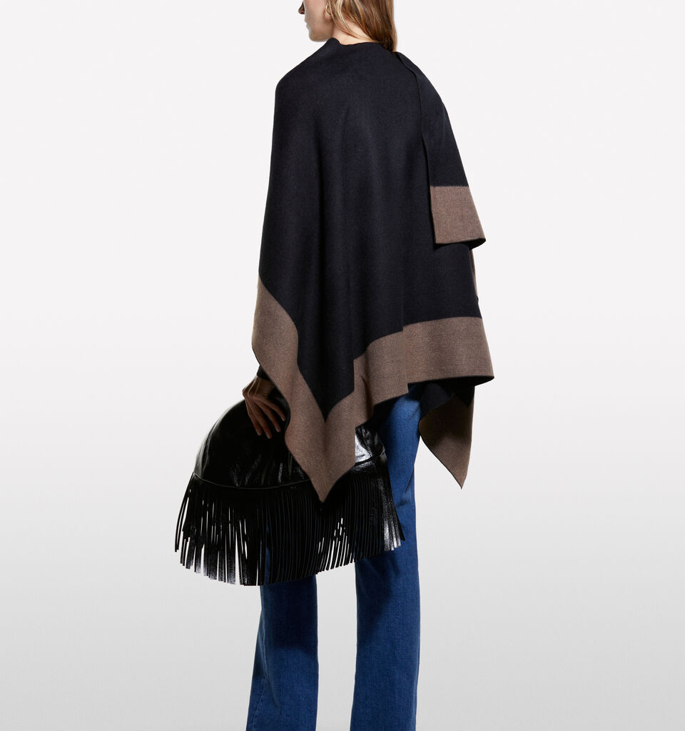 Black cape with contrast - null - Black | Sisley image number 2